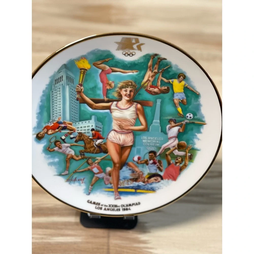 1984 Olympic Games Commemorative Plate XXIIIrd Olympiad Tribute - Picture 2 of 6